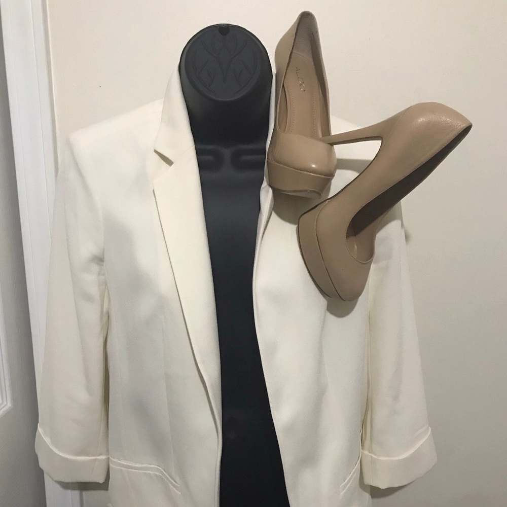 Gently worn Aldo beige high heel pumps